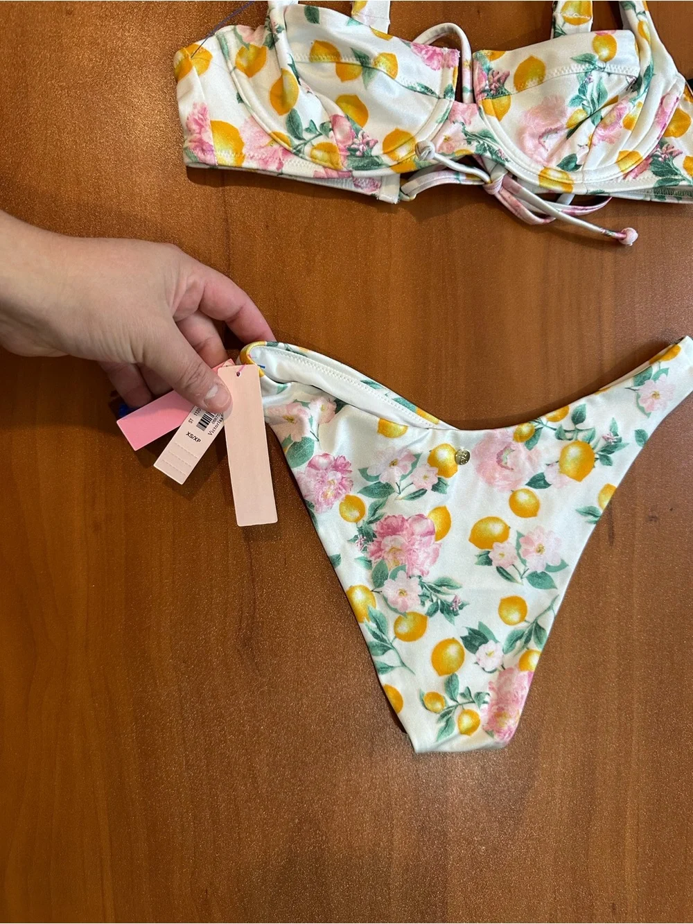 Victoria’s Secret Lemon Floral Bikini Set NWT 34A Top XS Bottom Underwire Swims
